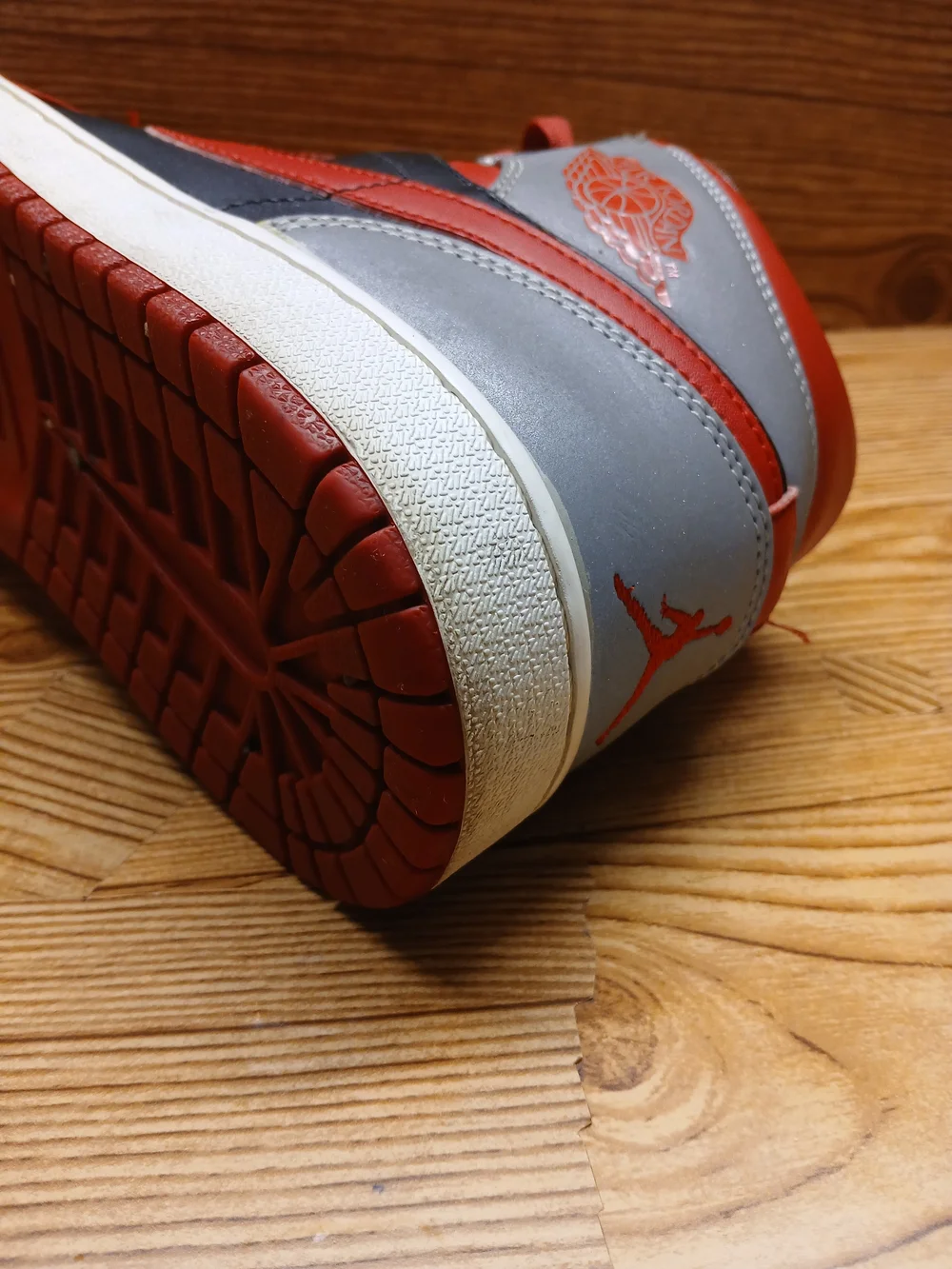 Vintage Nike Air Jordan Mid Fire Red Gray Men’s High-Top Basketball Sneakers